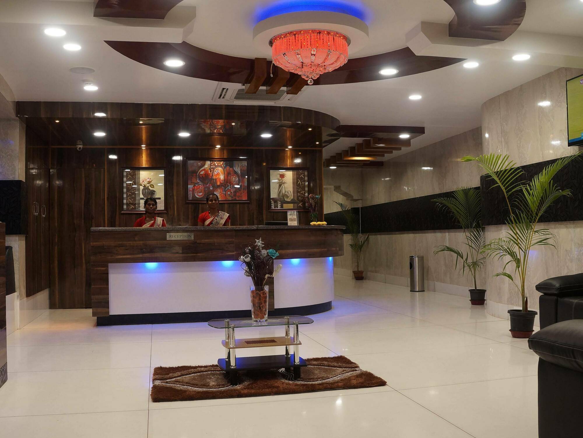 Kani Residency Hotel Тутикорин Экстерьер фото